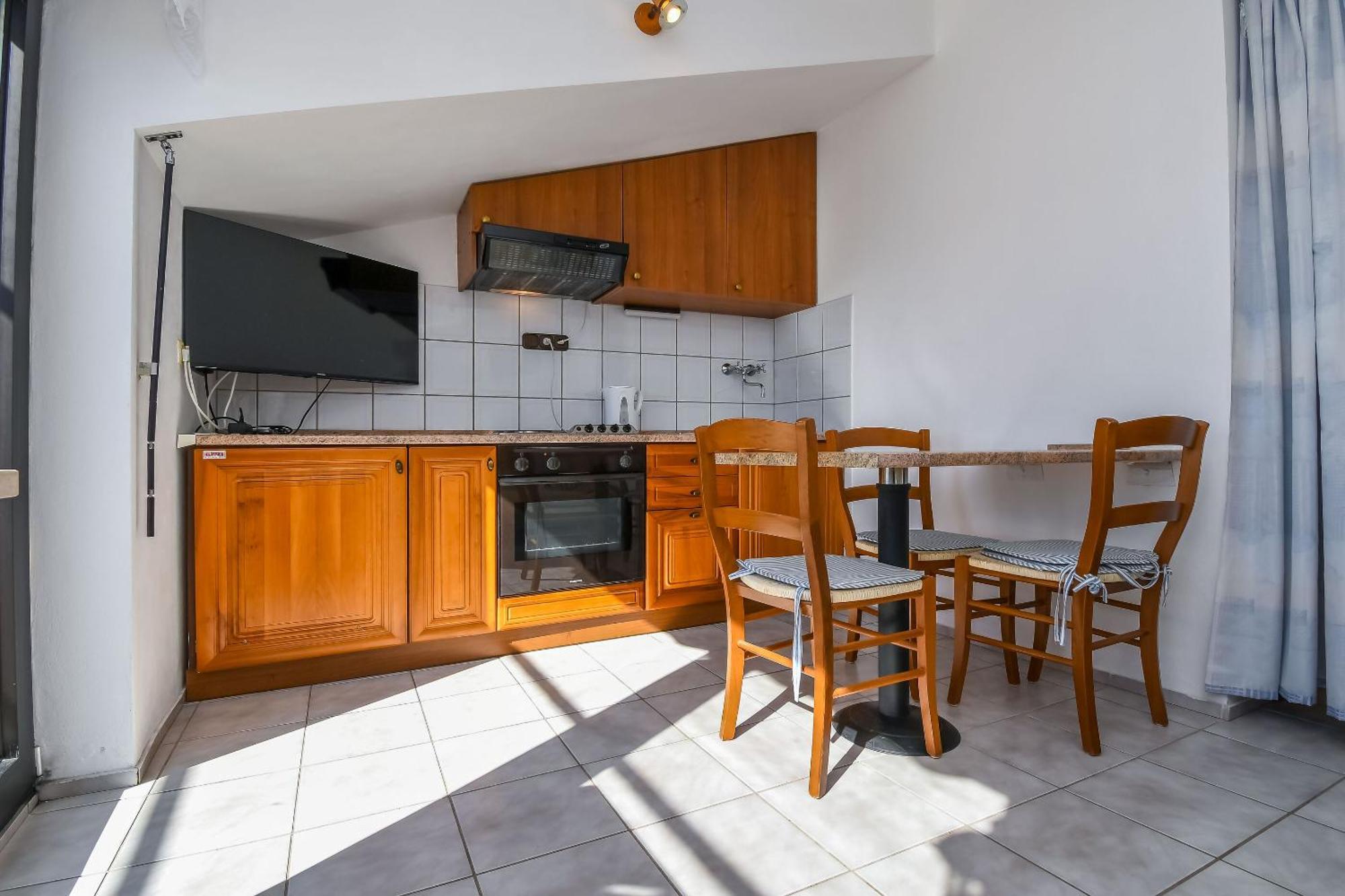 Apartments Anna โตรกีร์ ภายนอก รูปภาพ