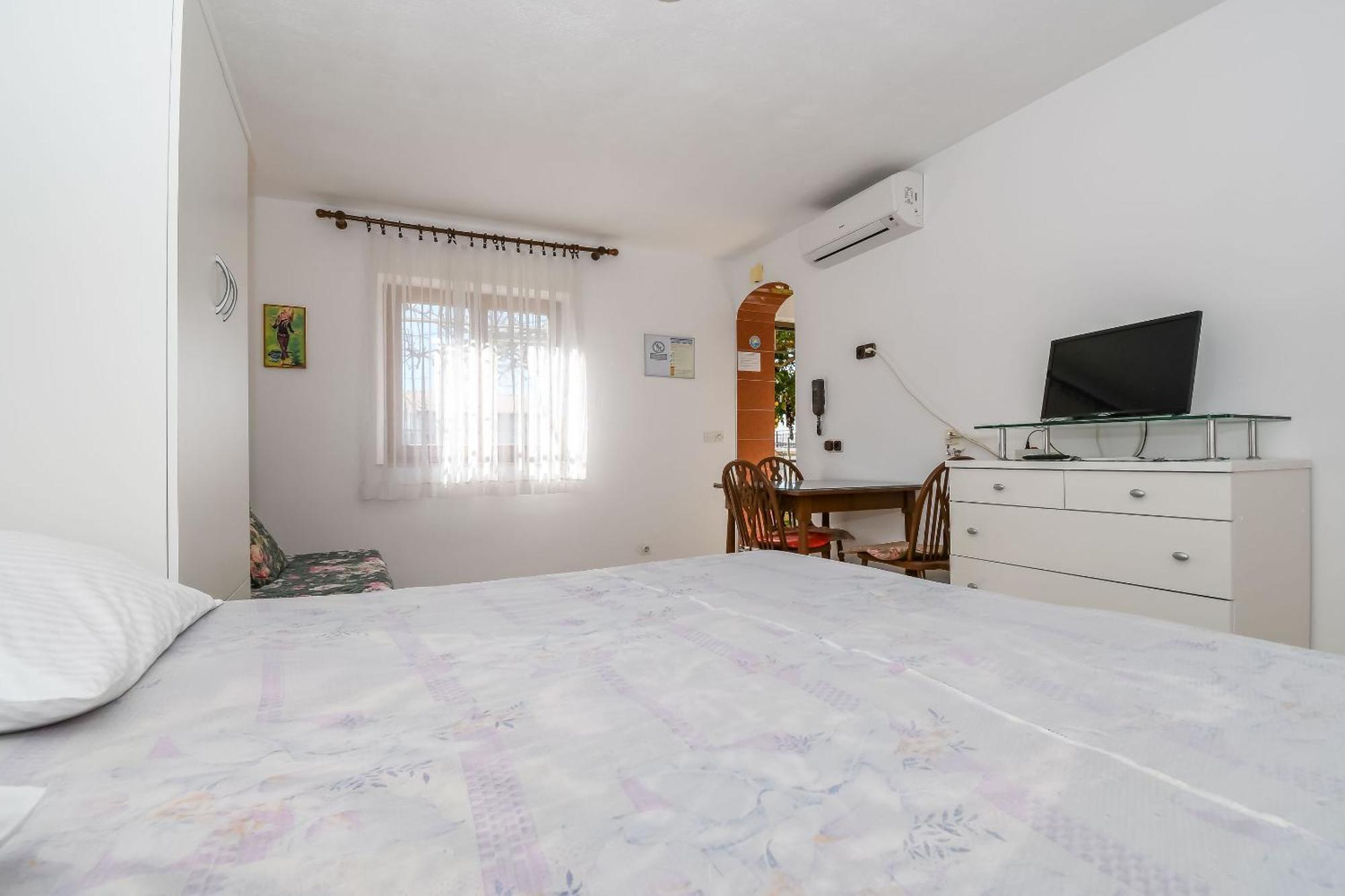 Apartments Anna โตรกีร์ ภายนอก รูปภาพ